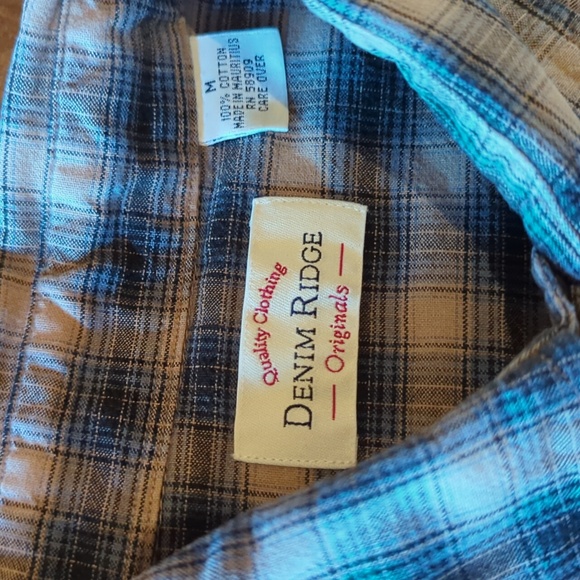 Denim Ridge Button Down Shirt. Sz. M. - Picture 5 of 9